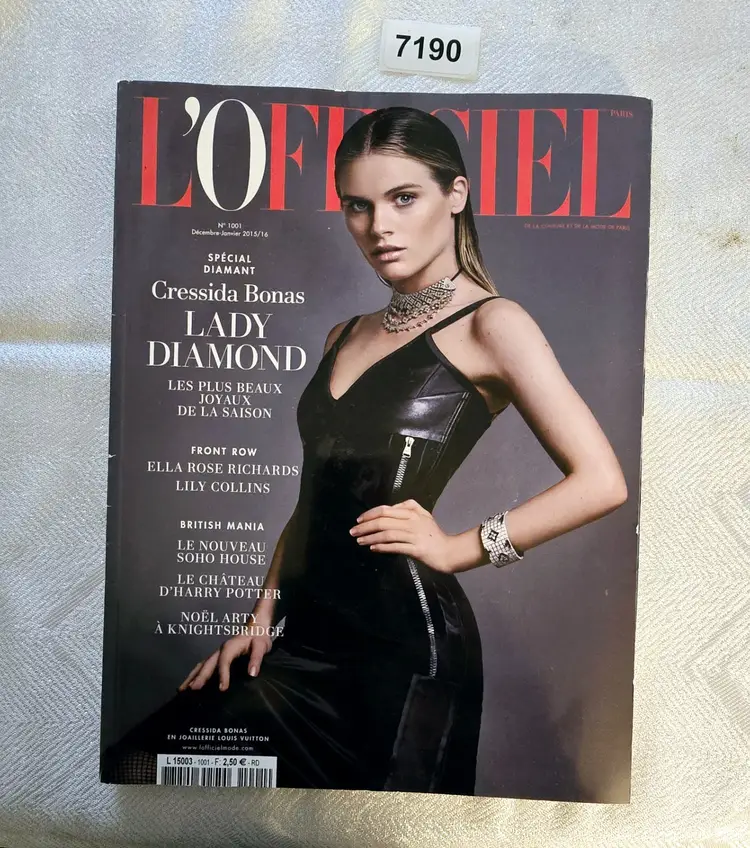 L' Officiel No 1001/Dec Jan 2015/16 Magazine (A7190)