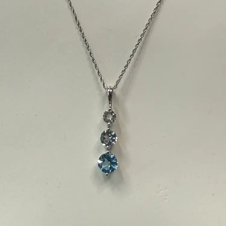 Stunning 925 Sterling Triple Blue Topaz / Topaz Pendant On 925 Chain. 18 Inch
