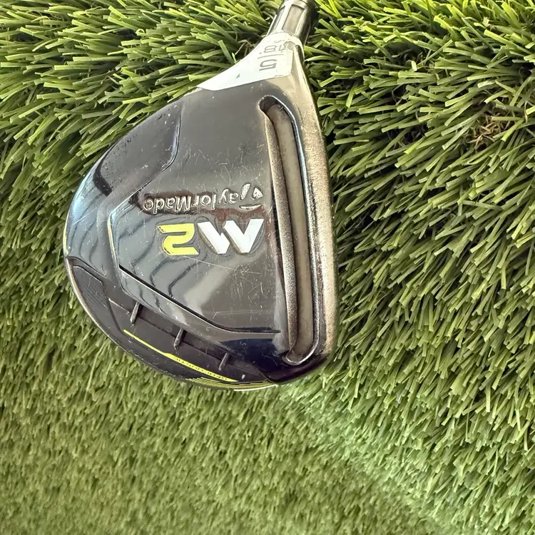 TaylorMade M2 LH 5 Wood With 18 Degrees Of Loft With Stock R-Flex Shaft