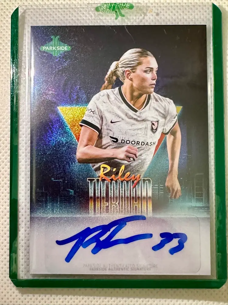 Riley Tiernan 20/89 Retro Signature Series AUTO ROOKIE Card 2025 Parkside NWSL Soccer,