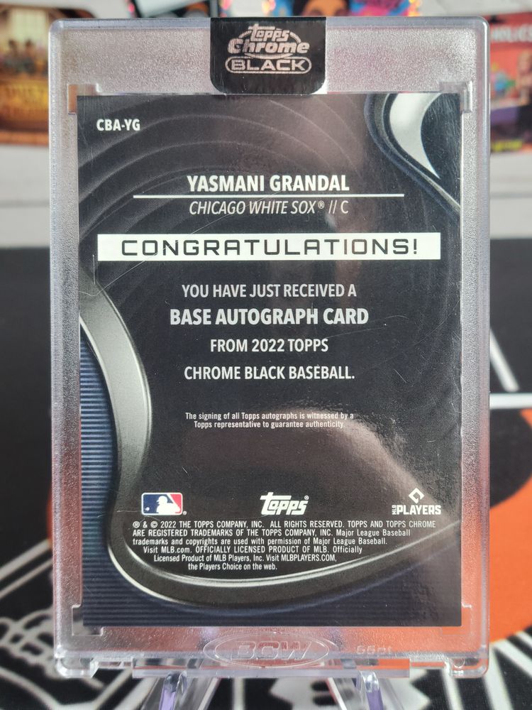 Yasmani Grandal 2022 Topps Chrome Black On Card Auto Chicago White Sox #CBA-YG