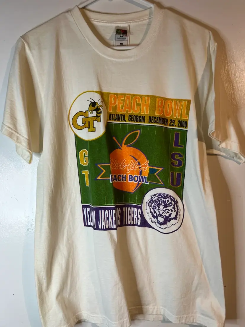 Vintage 2000 Peach Bowel Tshirt