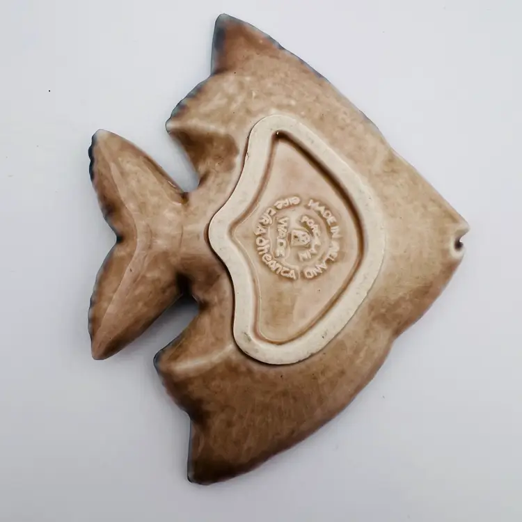 Wade Irish Porcelain Fish Trinket Dish Or Tea Bag Holder 3”x 4”  READ