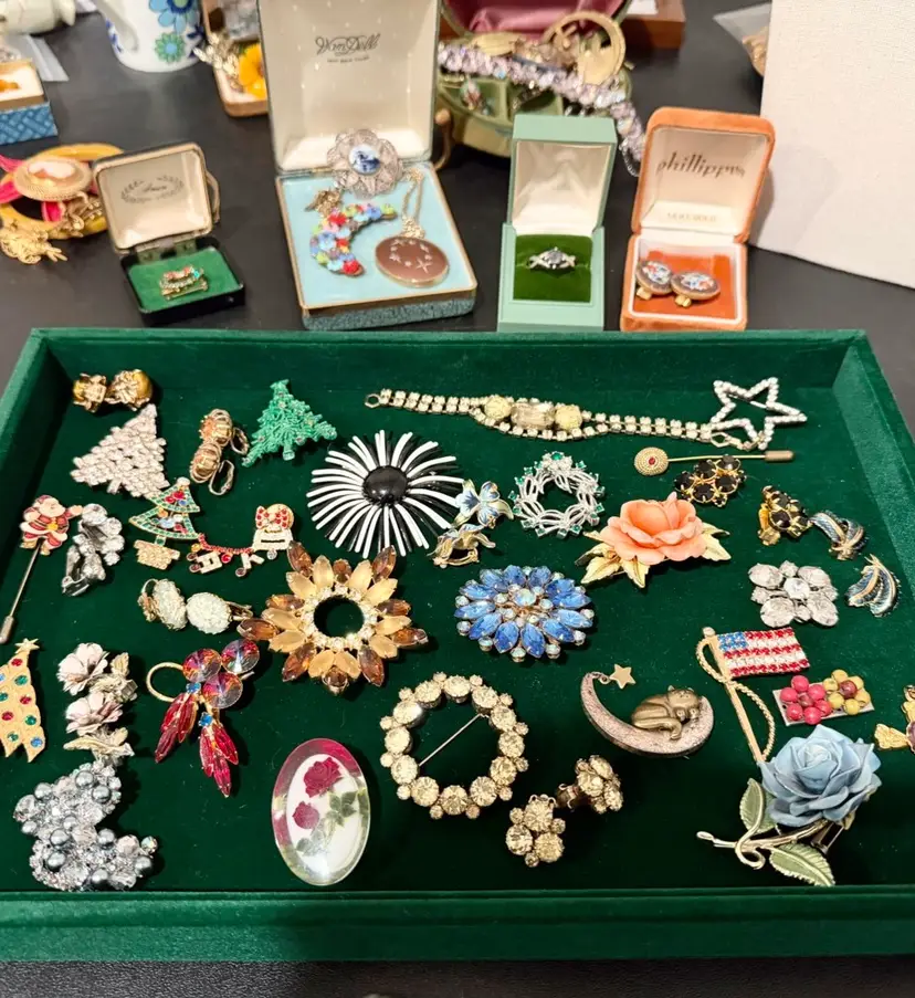 Livestream thumbnail