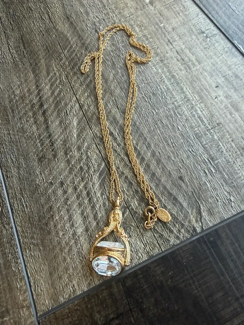 Vintage Joan Rivers Gold Toned Spinning Crystal Necklace