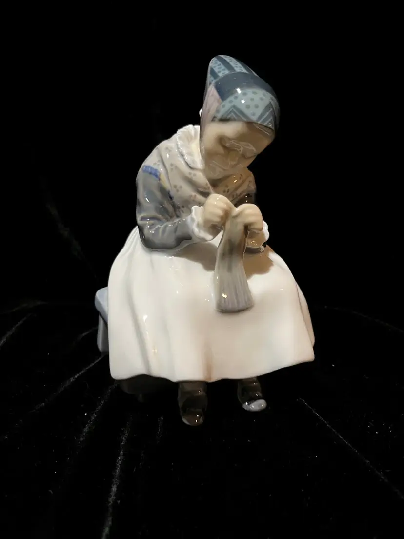 #3387 - Royal Copenhagen Denmark Porcelain Amager Girl Sewing Figurine #1314