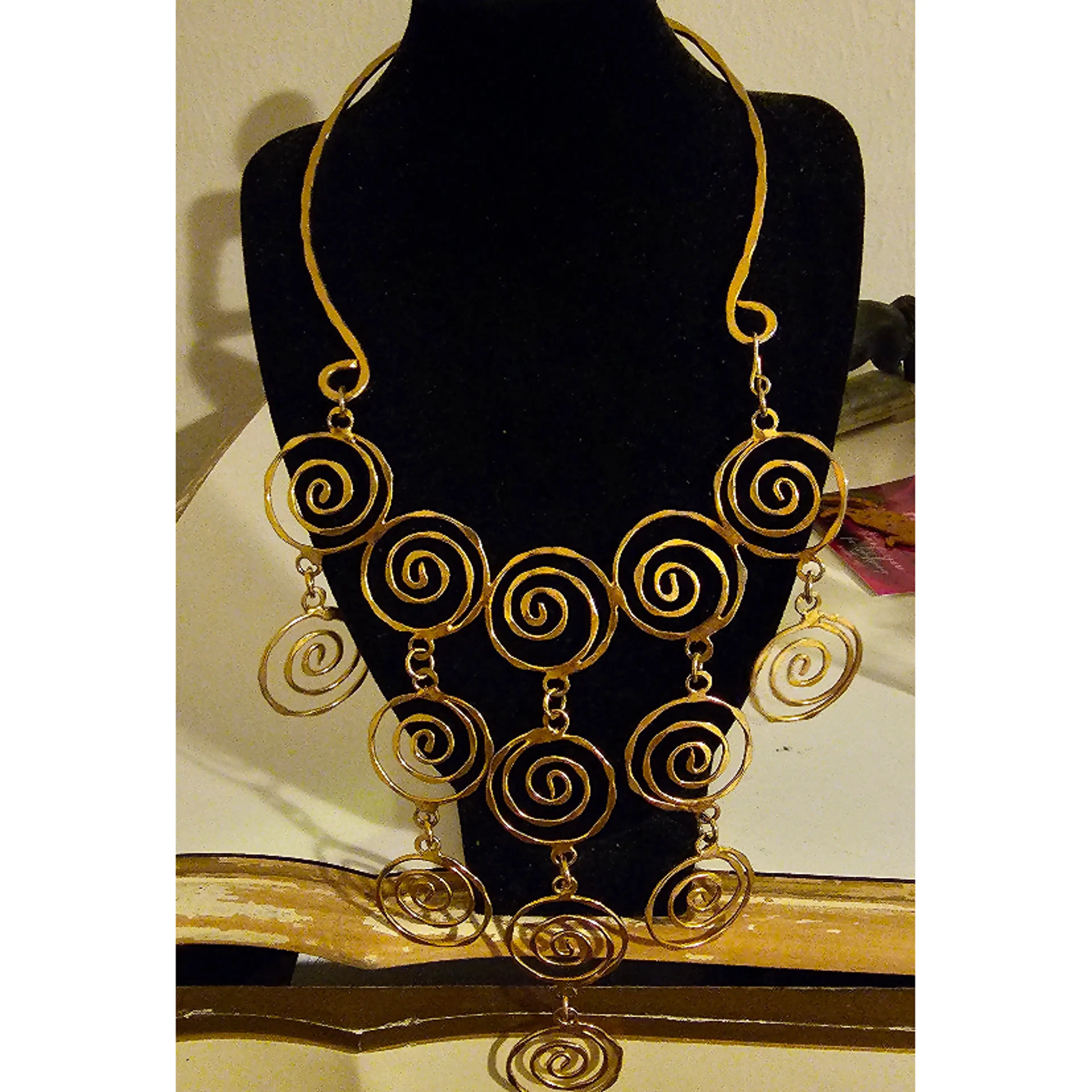 CHANDLER COIL NECKLACE