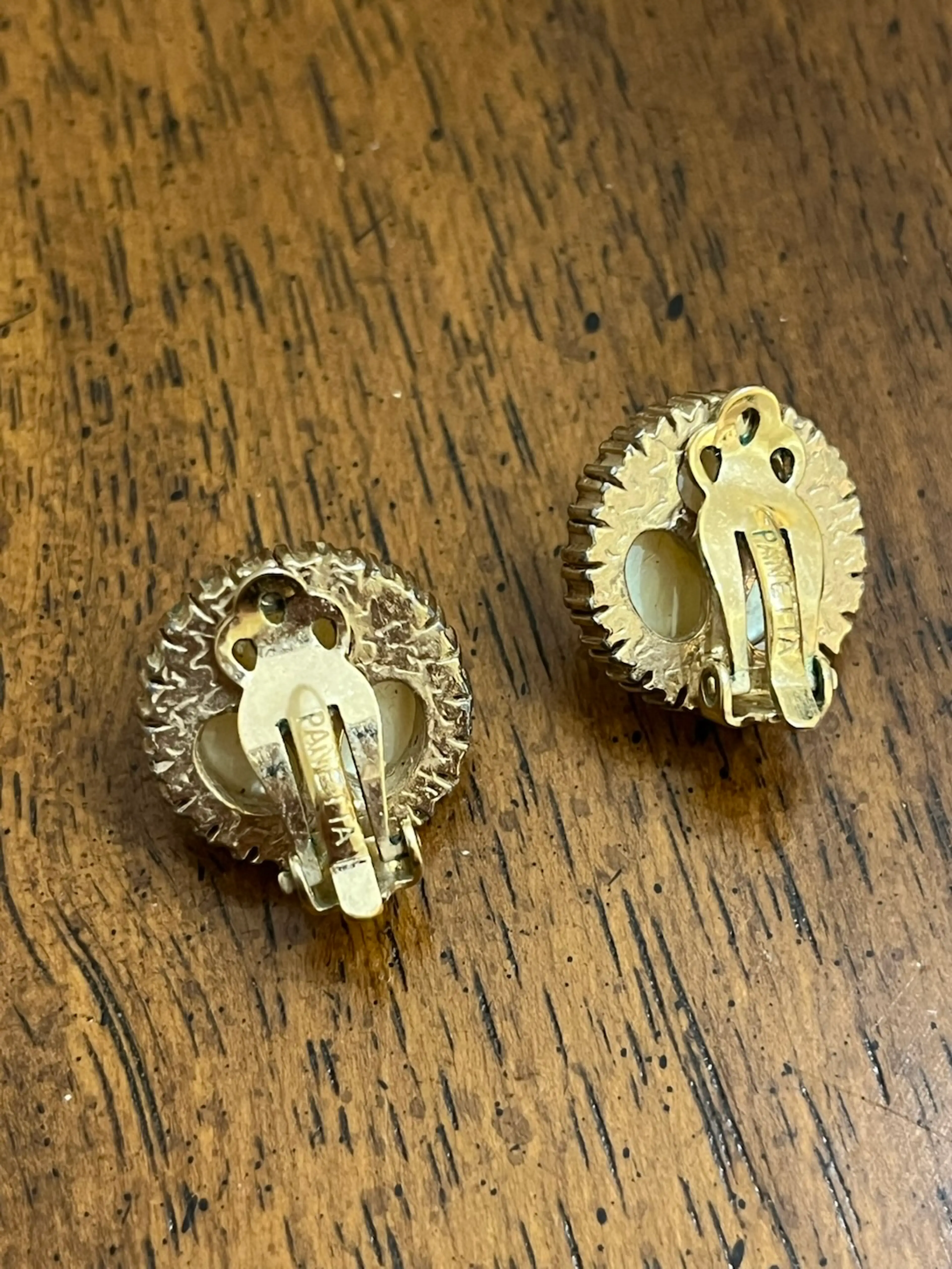 Image 2 of 5
