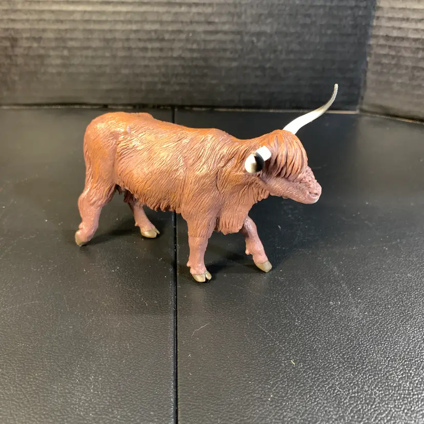 Mojo Brand Cow Plastic