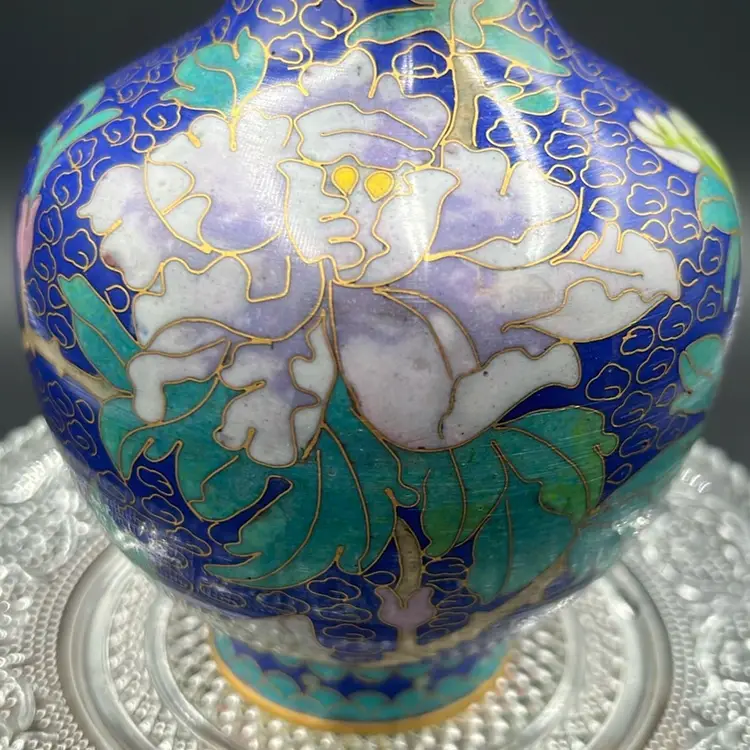 Cloisonné Vase 6.25x4”