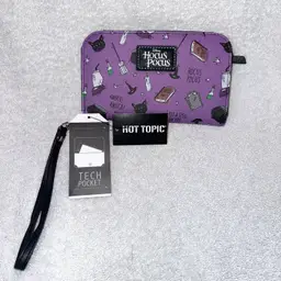NOS Vintage Hot Topic Disney Hocus Pocus Tech Wallet Snap Closure Wristlet