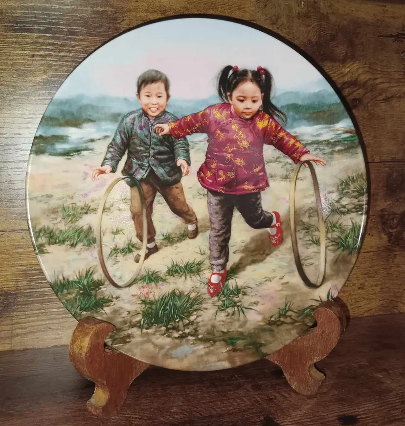 Lot of 4 Bradford Exchange Artists of the World Decorative Plates