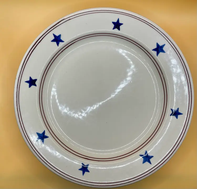 Set 4 Hartstone Pottery Blue Stars Red Stripes 11.25” Handpainted Dinner Plates