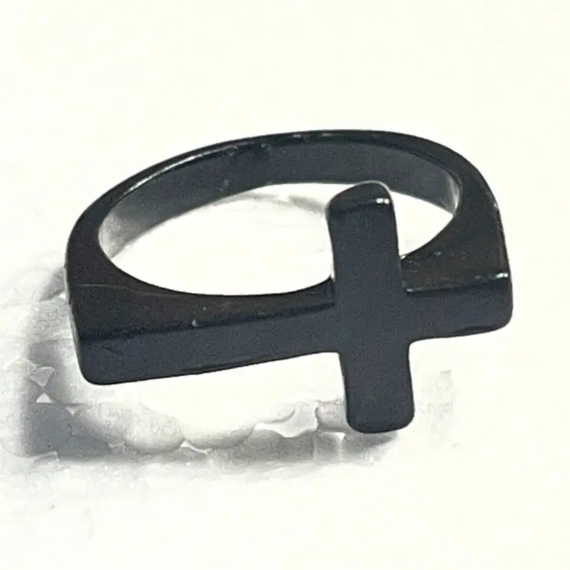 Ring As Pictured Size 8