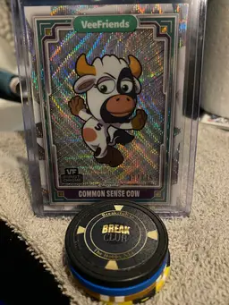 VeeFriends Topps Chrome 8 Cards