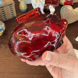 Red Glass Bank