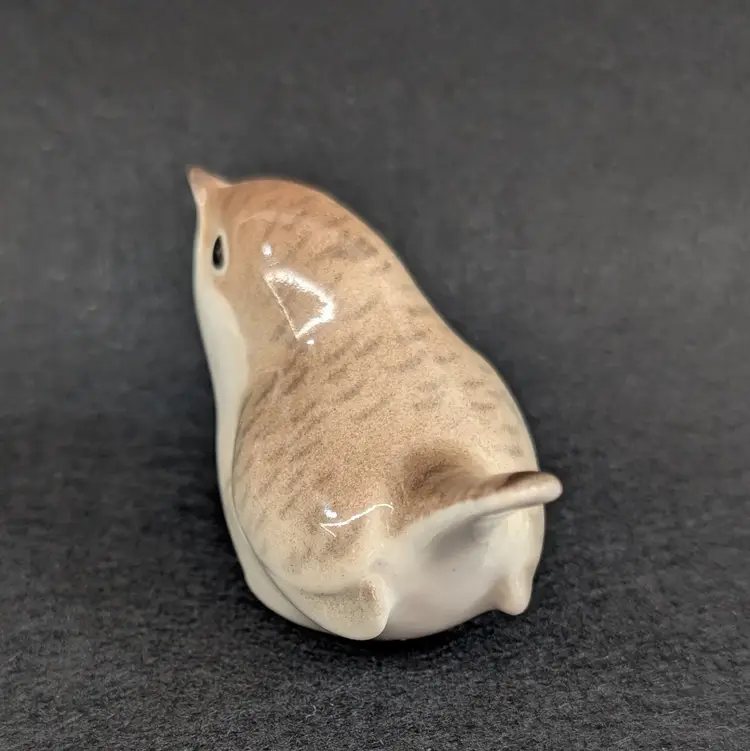 Vintage Lomonosov Porcelain Wren Bird Figurine Made in USSR Hand Painted L203