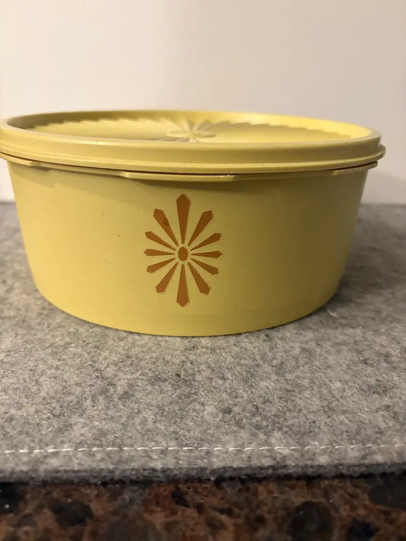 Vintage Harvest Gold 8.5" Starburst Canister w/Lid   # 3019