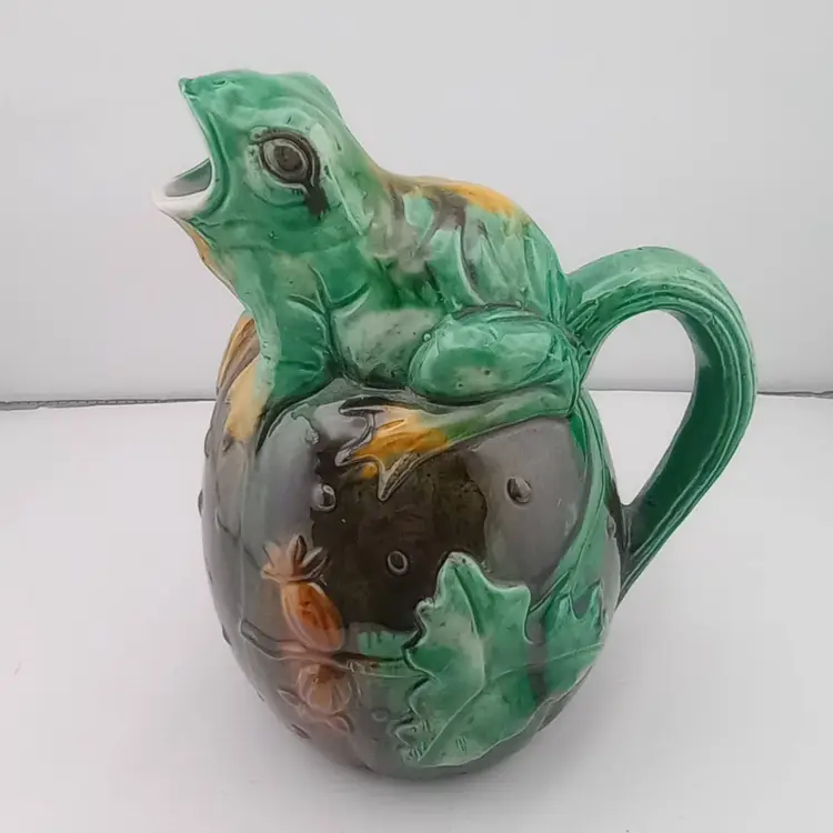 Vintage majolica frog pitcher