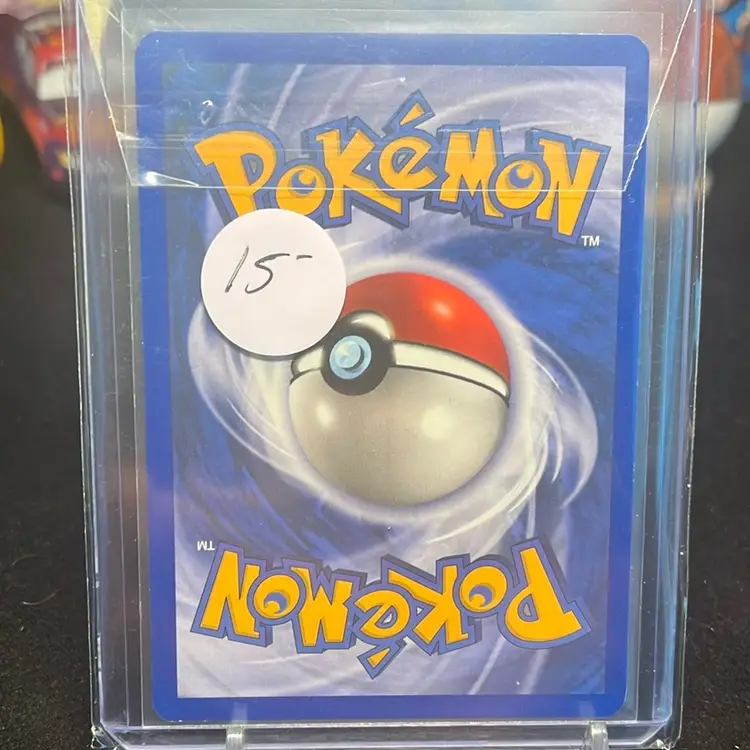 Hitmonchan (7/102) Holo Rare 1999 Pokémon Base Set.