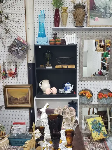 Antique booth, shop my shelves 
