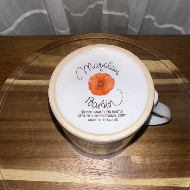 Niki-1997 Hallmark Marjolein Bastin Wildflower Poppies Mug