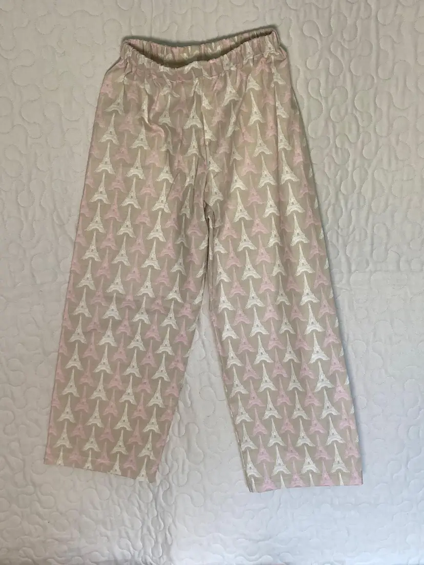 PJ's pants Paris
Eiffel Tower print