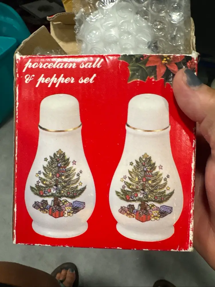 Christmas Tree Salt And Pepper Shakers In Original Box. White Ceramic Set Never Used Box Is Worn From Storage Made In Taiwan