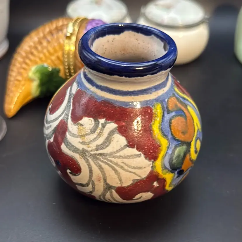 Beautiful Mexican Pottery Vase