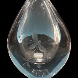 BEAUTIFUL etched Orresfors Sven crystal glass bud vase etched with a bumble bee flying over florals.