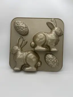 Nordic Ware 3-D Standing Easter Bunny Rabbit Cake Pan William Sonoma Collection