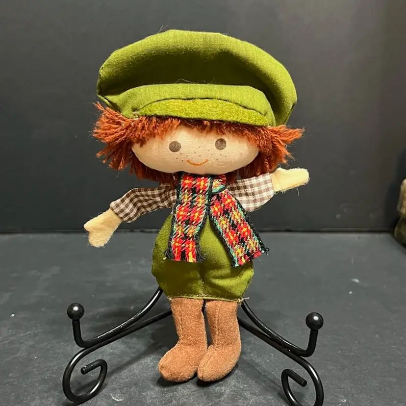 MARKDOWN! Tiny Tim Hallmark Gift Trim Rag Doll ~6.25” x 4.5” x 1”