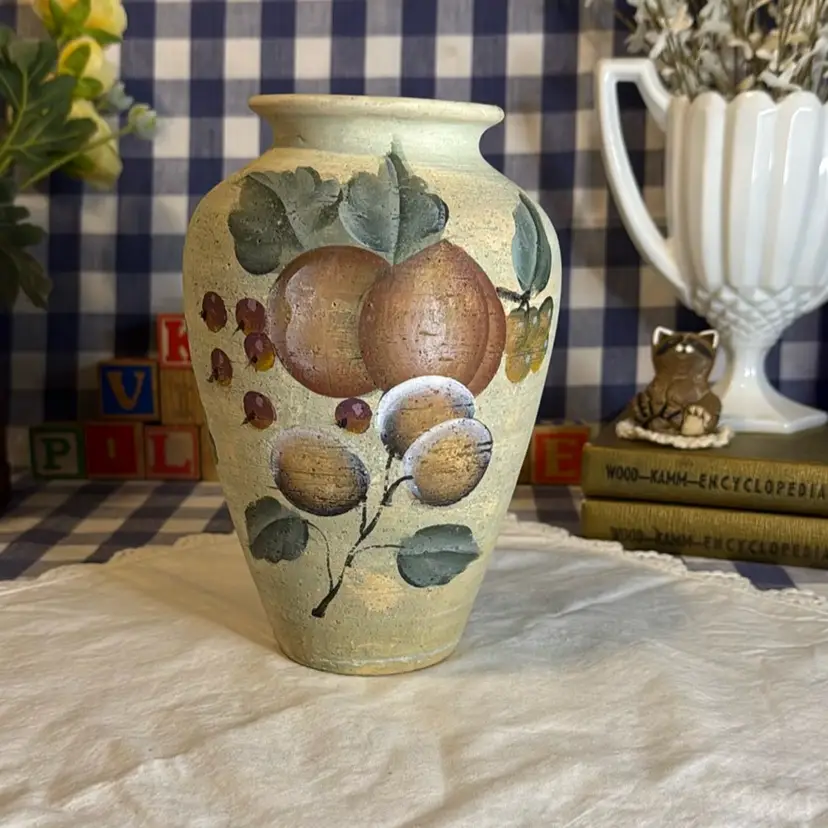 Hand-Painted Fruit Basket Design Pottery Vase