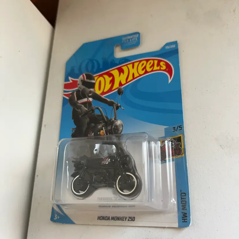 Hot Wheels Honda Monkey Z 50 HW Moto 3/5
