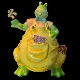 Jumbo Frog Figurine W/Lady Bug On His Knee