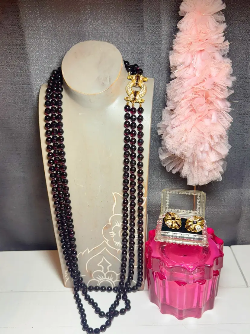 NOLAN MILLER Glamour Collection Bordeaux Garnet