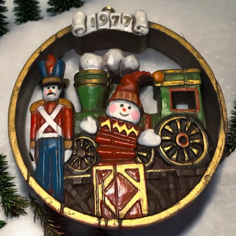 1977 Hallmark Tree Trimmer Collection Toys Wreath Christmas Ornament With Box