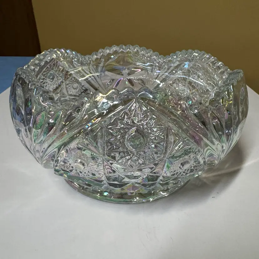 L.E. Smith glass bowl iridescent sawtooth "Quintec" or "Star and Arch” 7.25”
