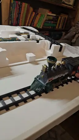 ⭐ Classic Battery Operated Train Set 1890 Style – Christmas Holiday Gift Toy