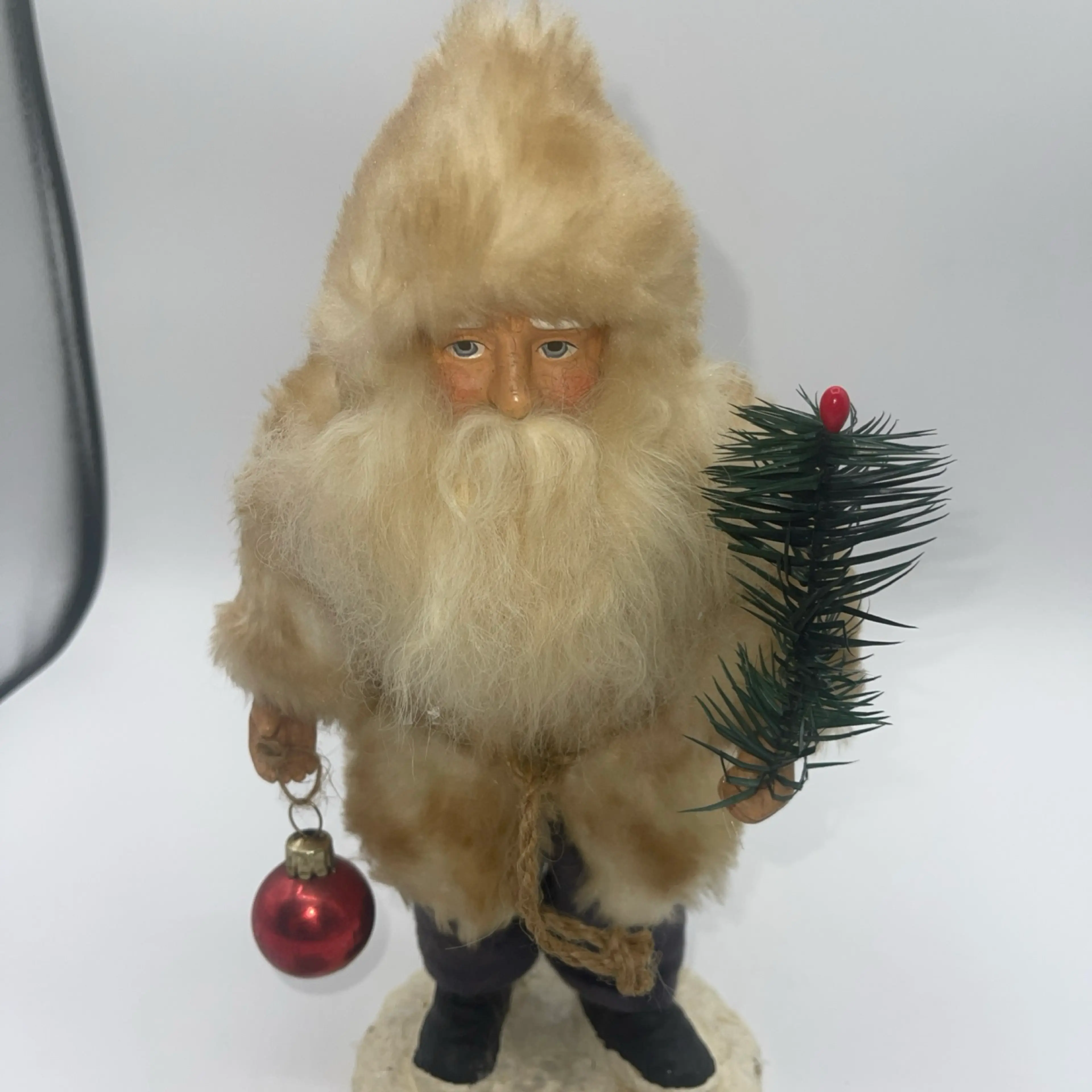 Image 4 of 12