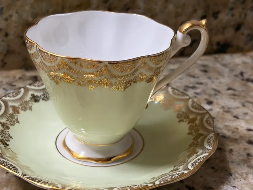 Royal Standard - Green with Gold Filigree, 1607