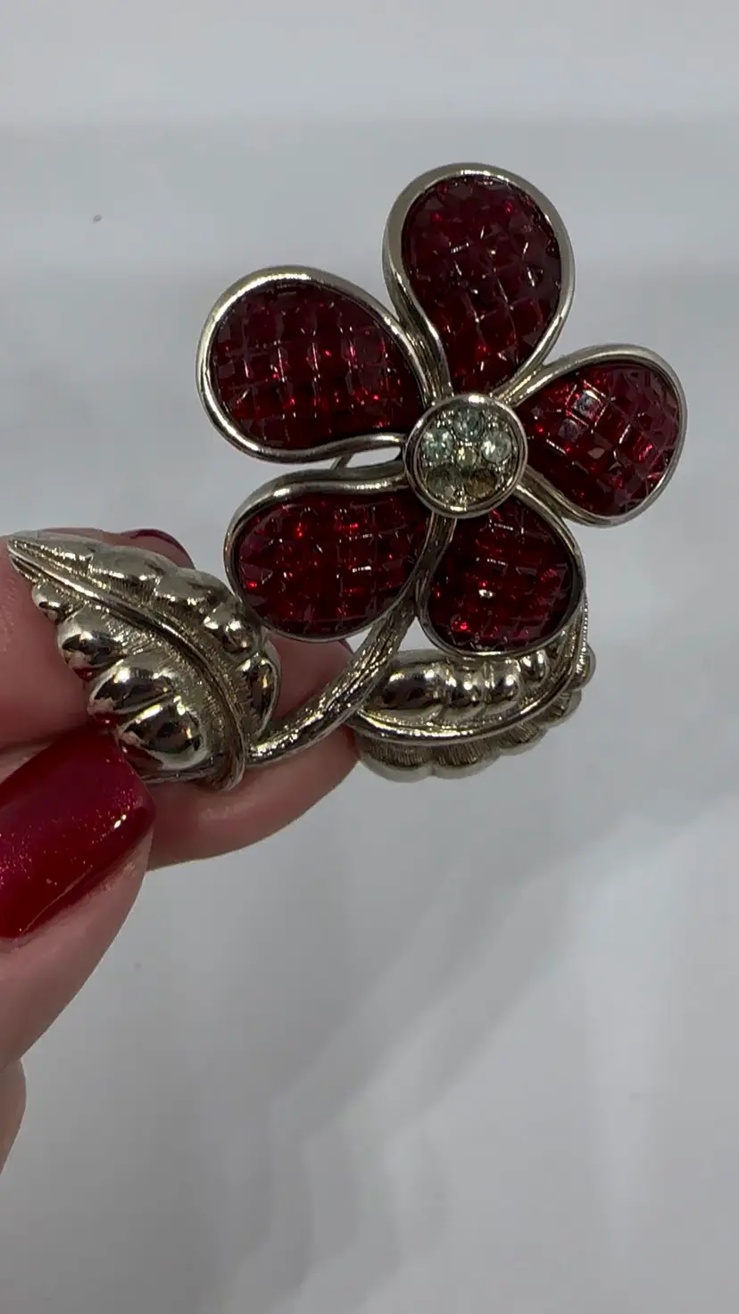 Swarovski Invisible Setting Ruby, Crystal Flower Brooch. Two Stones Missing Nick In Crystal. See Photos.