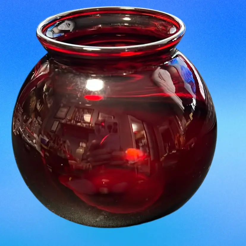 This is a vintage Anchor Hocking Royal Ruby Ivy Ball vase. Propagation Christmas Cottage Core 4”tall Christmas