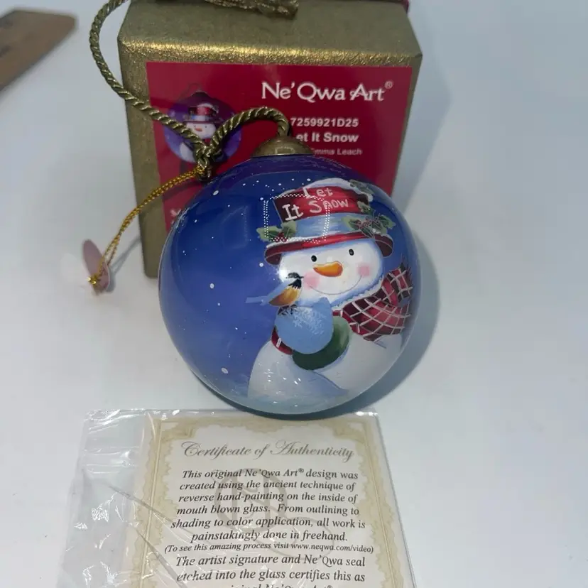 Ne'Qwa Art "let It Snow" Ornament  NIB 725-9921   3 Inches Snowman COA