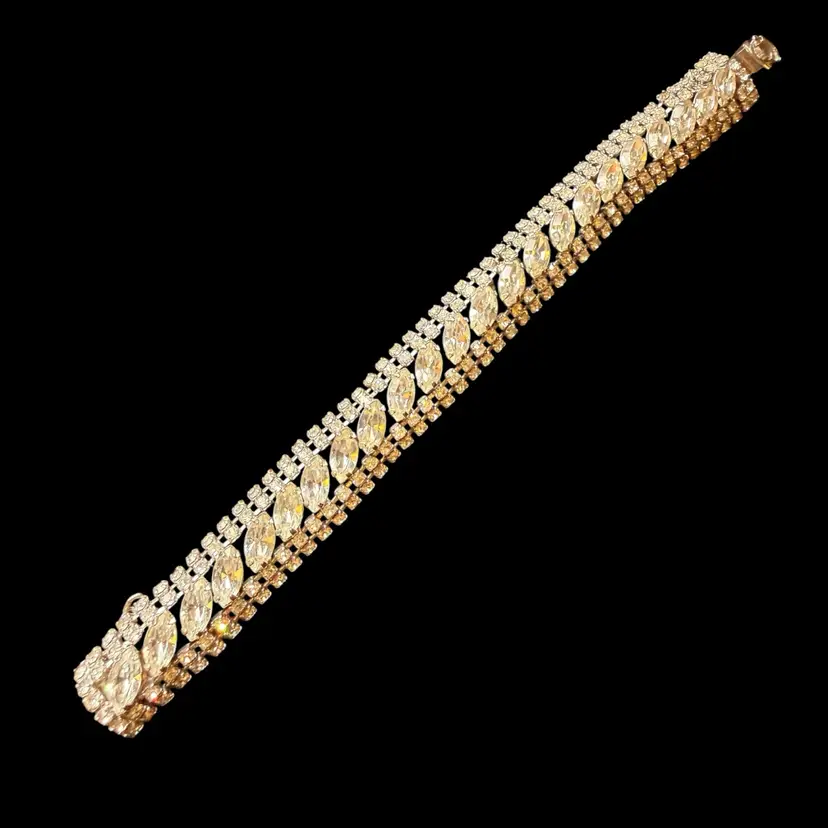 Weiss Rhinestone Bracelet 7.25β