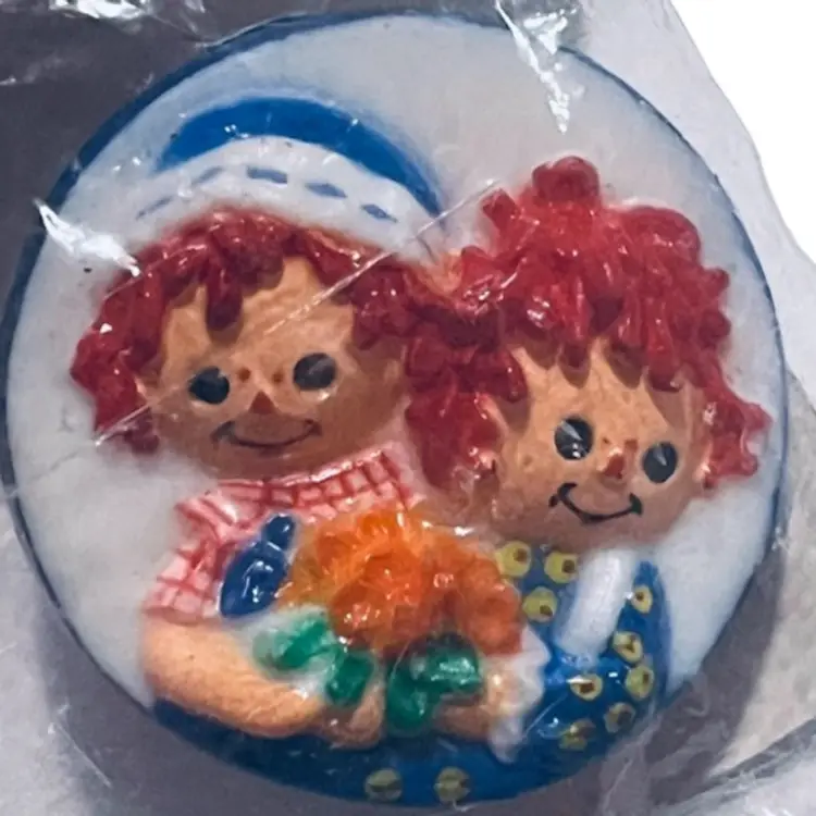 1974 RAGGEDY ANN and ANDY Hallmark Brooch Pin NIP