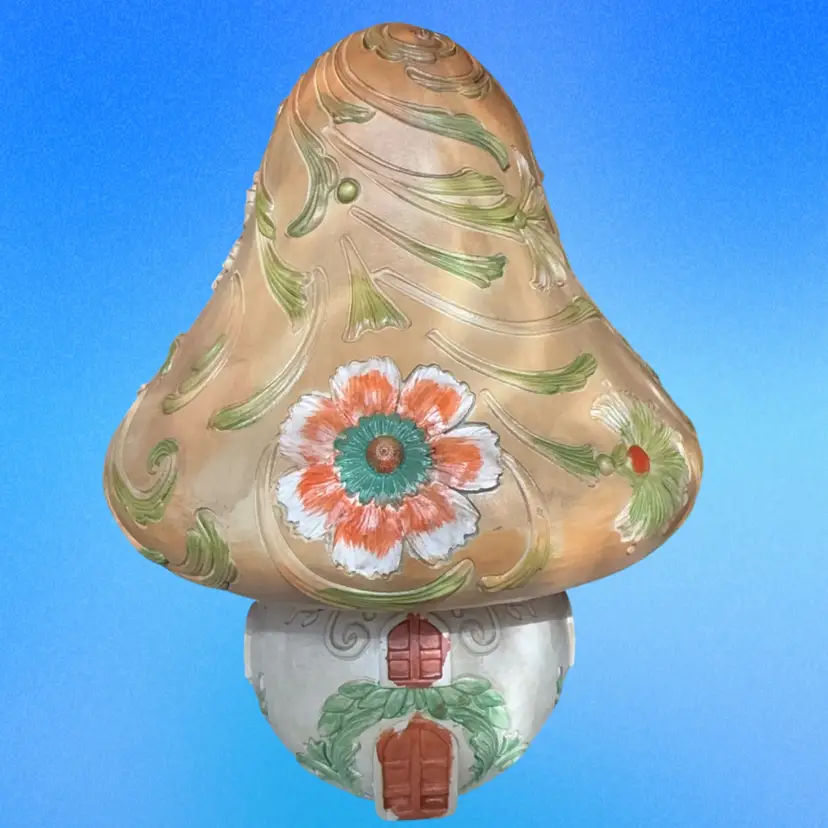 Martha Stewart Mushroom House W/Flowers ( Contemporary ) Resin