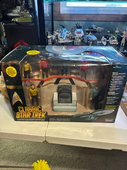 Star Trek Play Set From The 80S