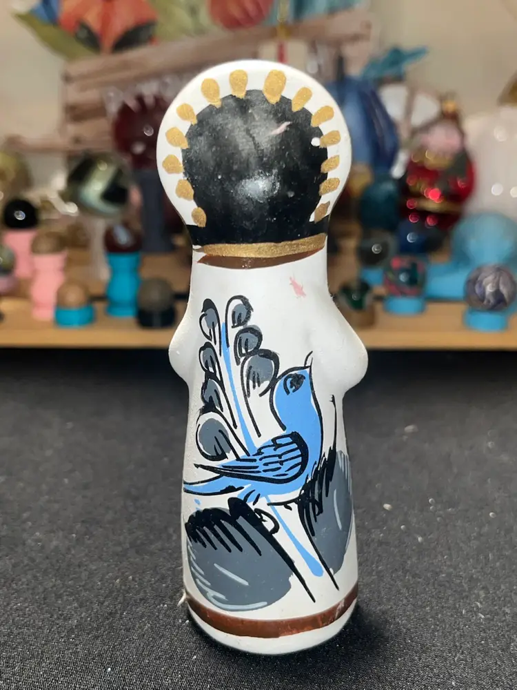 Tonala Mexican Pottery Praying 2