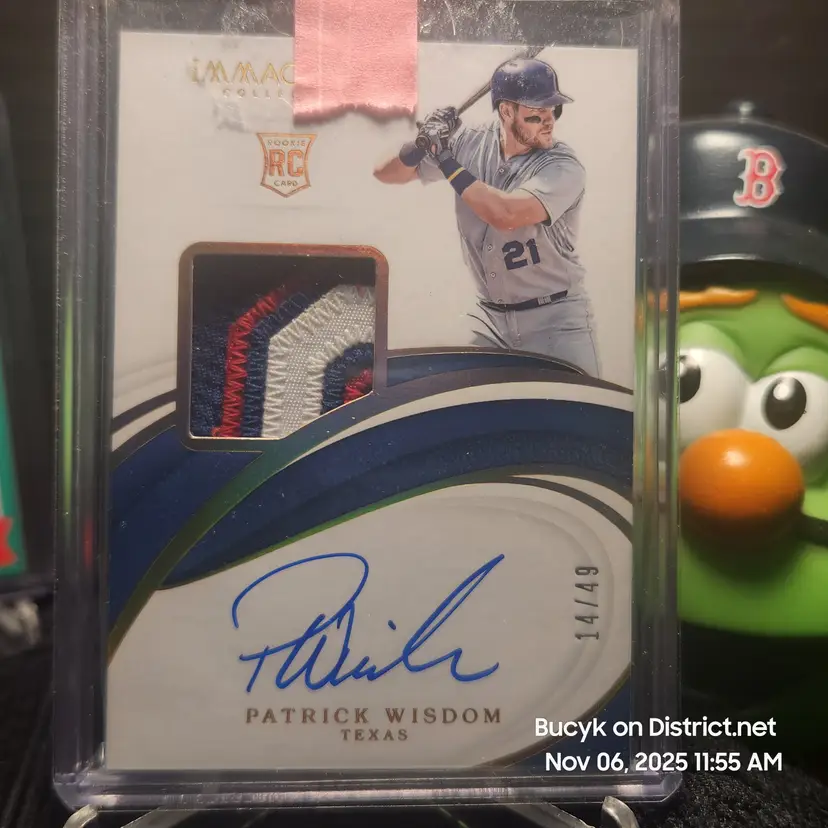 2019 Panini Immaculate Relic Auto RPA - Patrick Wisdom Texas Rangers 14/49